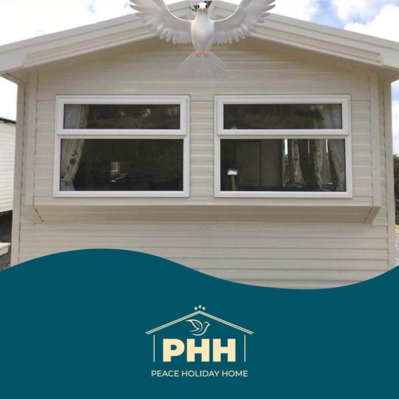 Exclusive 3 Bedroom Caravan, Sleeps 8 People At Parkdean Newquay Holiday Park, Cornwall, Uk 외부 사진